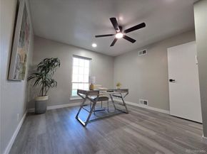 1250 S Monaco Parkway 17, Denver CO 80224
