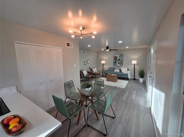 1250 S Monaco Parkway 17, Denver CO 80224