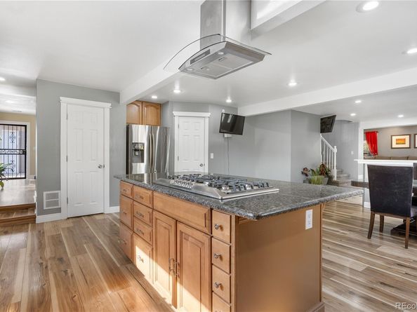 1945 Yarrow Street, Lakewood CO 80214