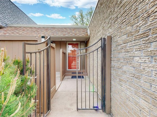 153 S Vance Court, Lakewood CO 80226