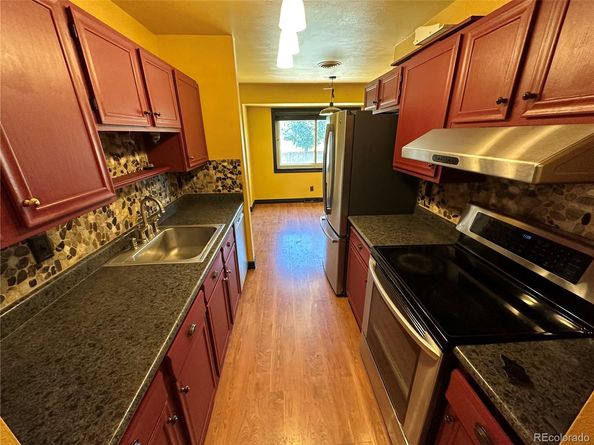 2318 S Rifle Street, Aurora CO 80013