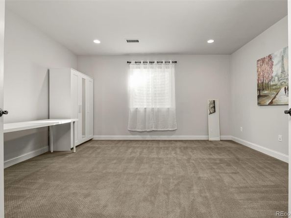 6003 N Chester Way, Denver CO 80238