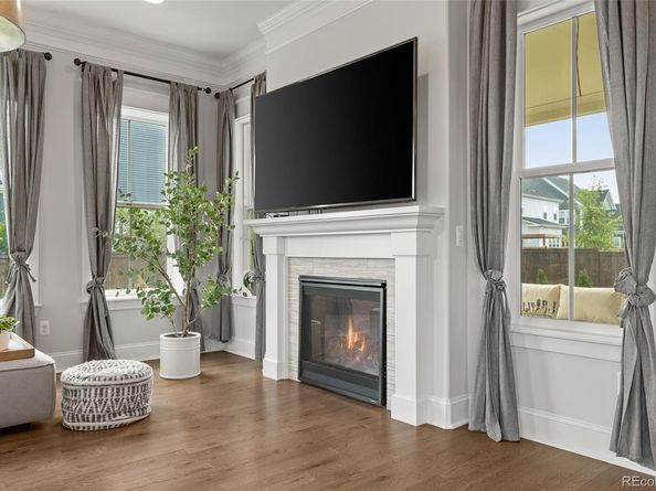 6003 N Chester Way, Denver CO 80238