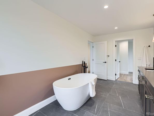 Undisclosed Address #2279550, Wheat Ridge CO 80214