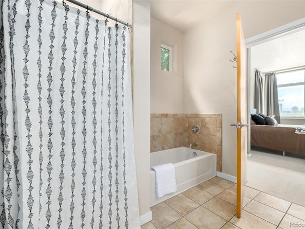3095 Blake Street 2, Denver CO 80205