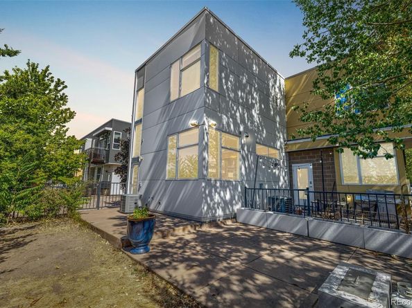 3095 Blake Street 2, Denver CO 80205
