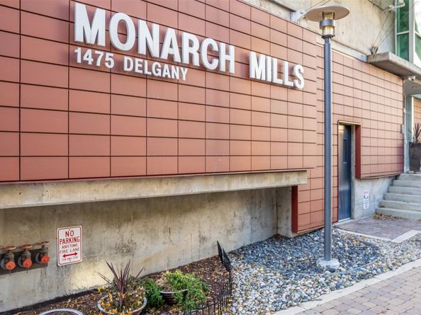 Undisclosed Address #5382435, Denver CO 80202