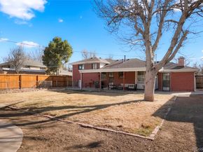 2341 Oakland Street, Aurora CO 80010