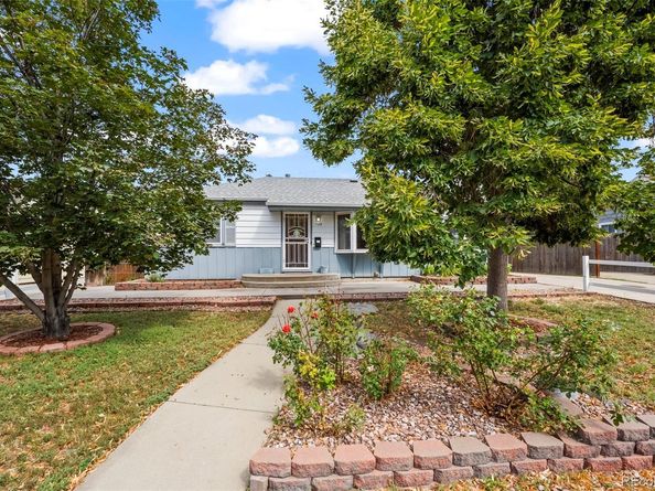 796 Kenton Street, Aurora CO 80010
