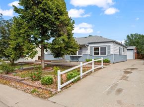 796 Kenton Street, Aurora CO 80010