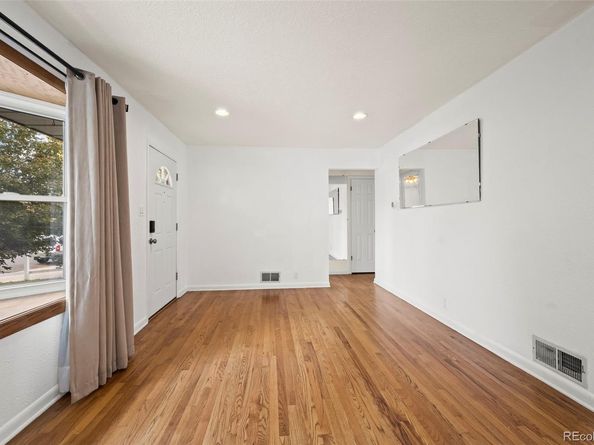796 Kenton Street, Aurora CO 80010
