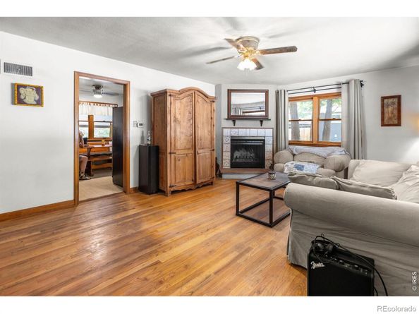 808 Francis Street, Longmont CO 80501