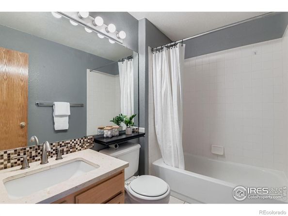 572 Ridgeview Drive, Louisville CO 80027