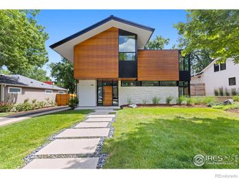 550 Iris Avenue