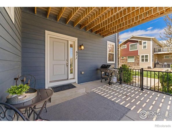 671 Robert Street, Longmont CO 80503