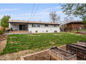 1075 Emerald Street, Broomfield CO 80020