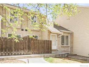 2106 Meadow Court, Longmont CO 80501