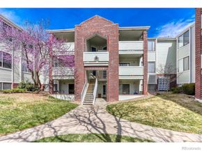 33 S Boulder Circle 303, Boulder CO 80303