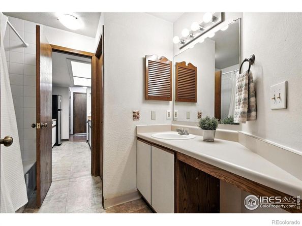 2960 Shadow Creek Drive 201, Boulder CO 80303