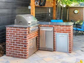 2289 Hudson Street, Denver CO 80207
