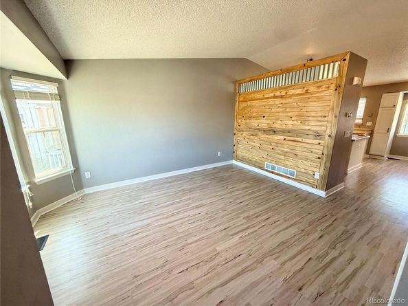 5559 S Killarney Street, Centennial CO 80015