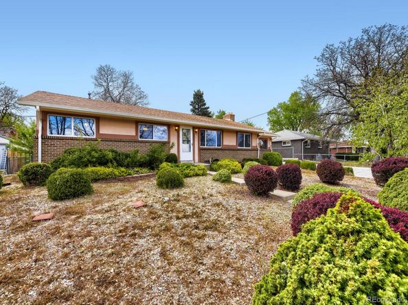 2011 S Carr Street, Lakewood CO 80227