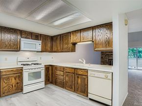 2052 S Worchester Way, Aurora CO 80014