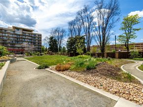955 Eudora Street 207E, Denver CO 80220