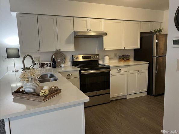 922 S Dearborn Way 5, Aurora CO 80012