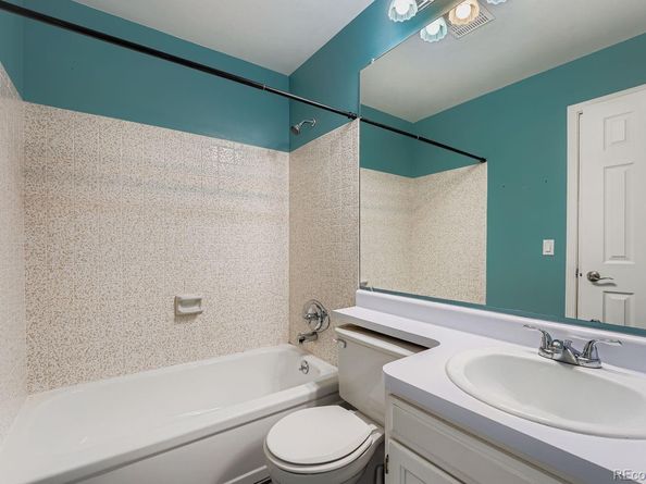 2204 S Jasper Way B, Aurora CO 80013