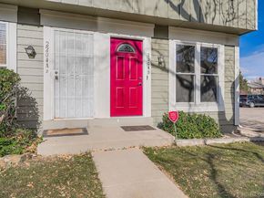 2204 S Jasper Way B, Aurora CO 80013