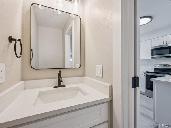 1611 S Idalia Circle B, Aurora CO 80017