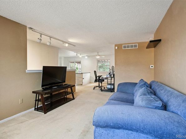 2454 Tulip Street, Longmont CO 80501