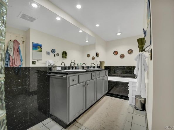 1900 E Girard Place 203, Englewood CO 80113