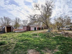 2110 Eagle Circle, Aurora CO 80011