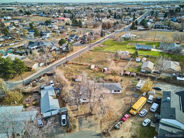 2110 Eagle Circle, Aurora CO 80011