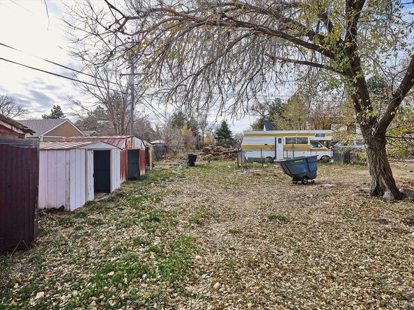 2110 Eagle Circle, Aurora CO 80011