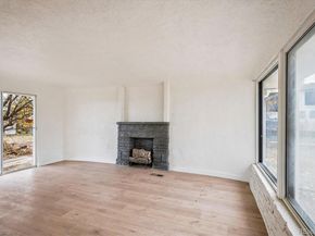 2110 Eagle Circle, Aurora CO 80011