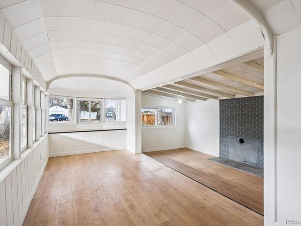 2110 Eagle Circle, Aurora CO 80011