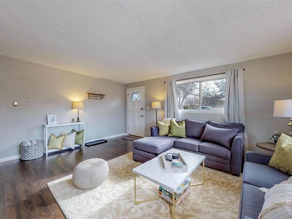 28 W Broadmoor Drive, Littleton CO 80120