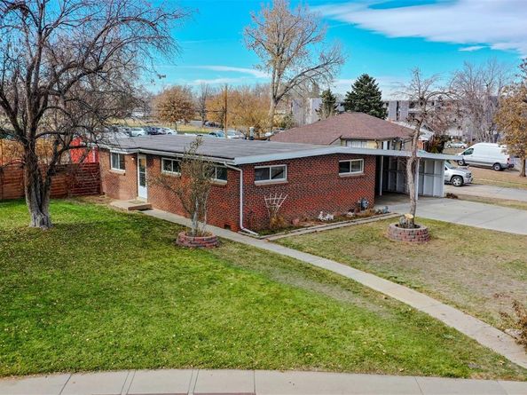 28 W Broadmoor Drive, Littleton CO 80120
