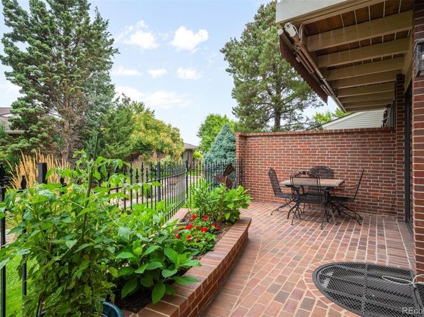 2800 S University Boulevard 69, Denver CO 80210