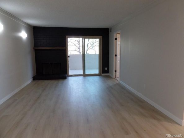 2880 S Locust Street 303S, Denver CO 80222