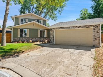 6207 W 92nd Place