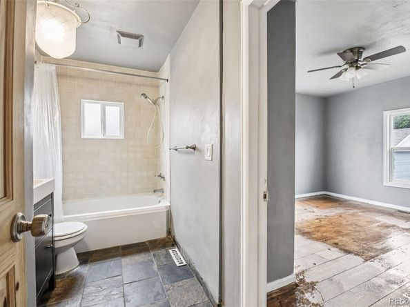 5625 S Lakeview Street, Littleton CO 80120