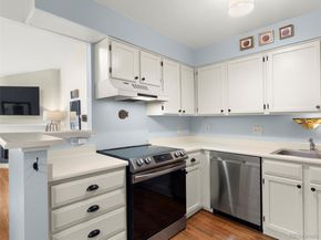 3320 S Ammons Street 206, Lakewood CO 80227