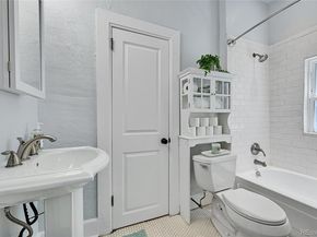 Undisclosed Address #7281129, Denver CO 80210