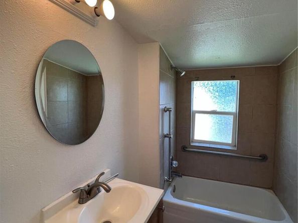2086 Hanover Street, Aurora CO 80010