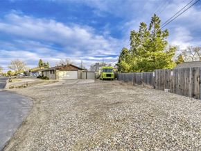 10220 Carmody Lane, Lakewood CO 80227