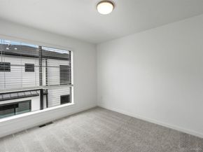 2060 S Holly Street 2, Denver CO 80222